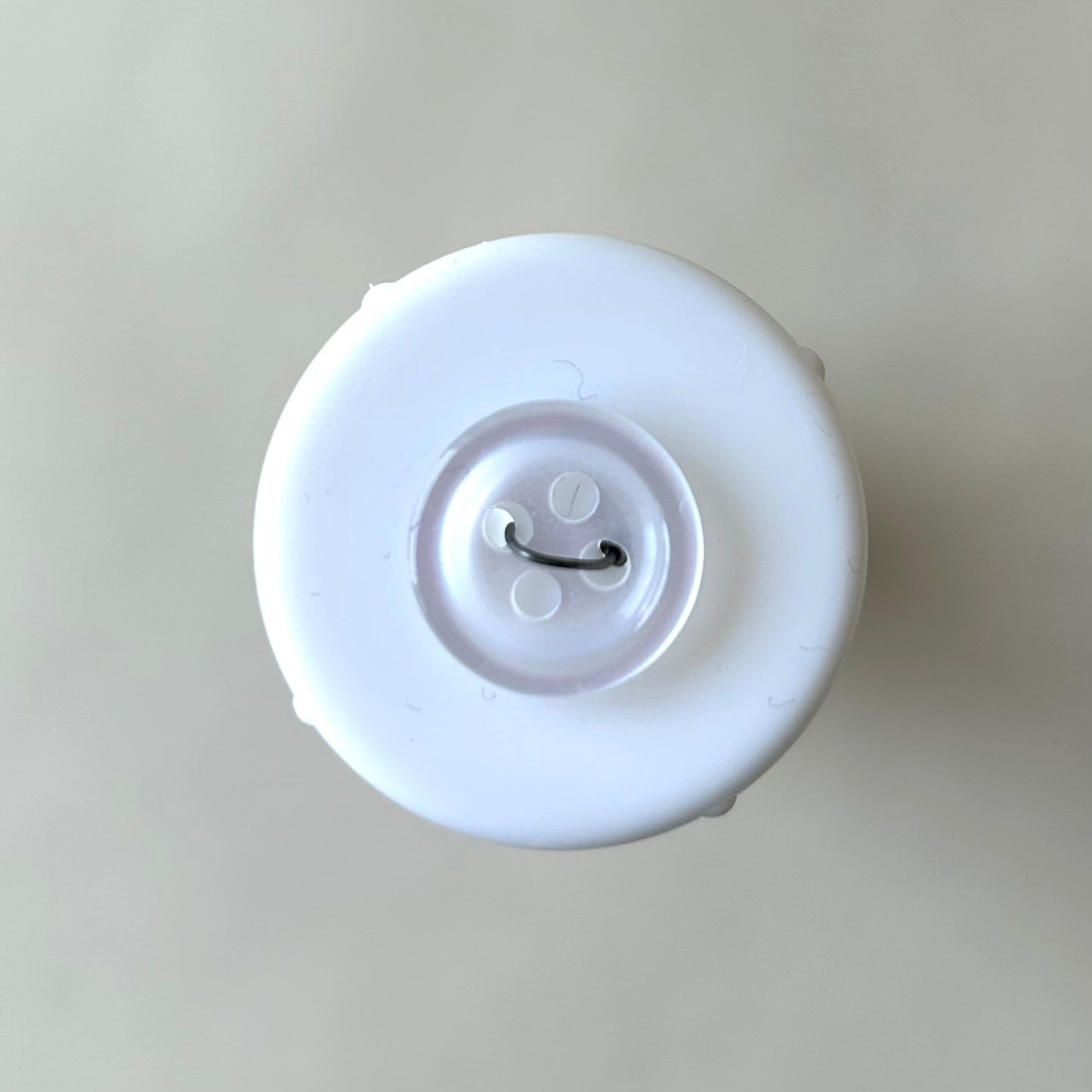 Buttons: White 4-Hole Button 14mm