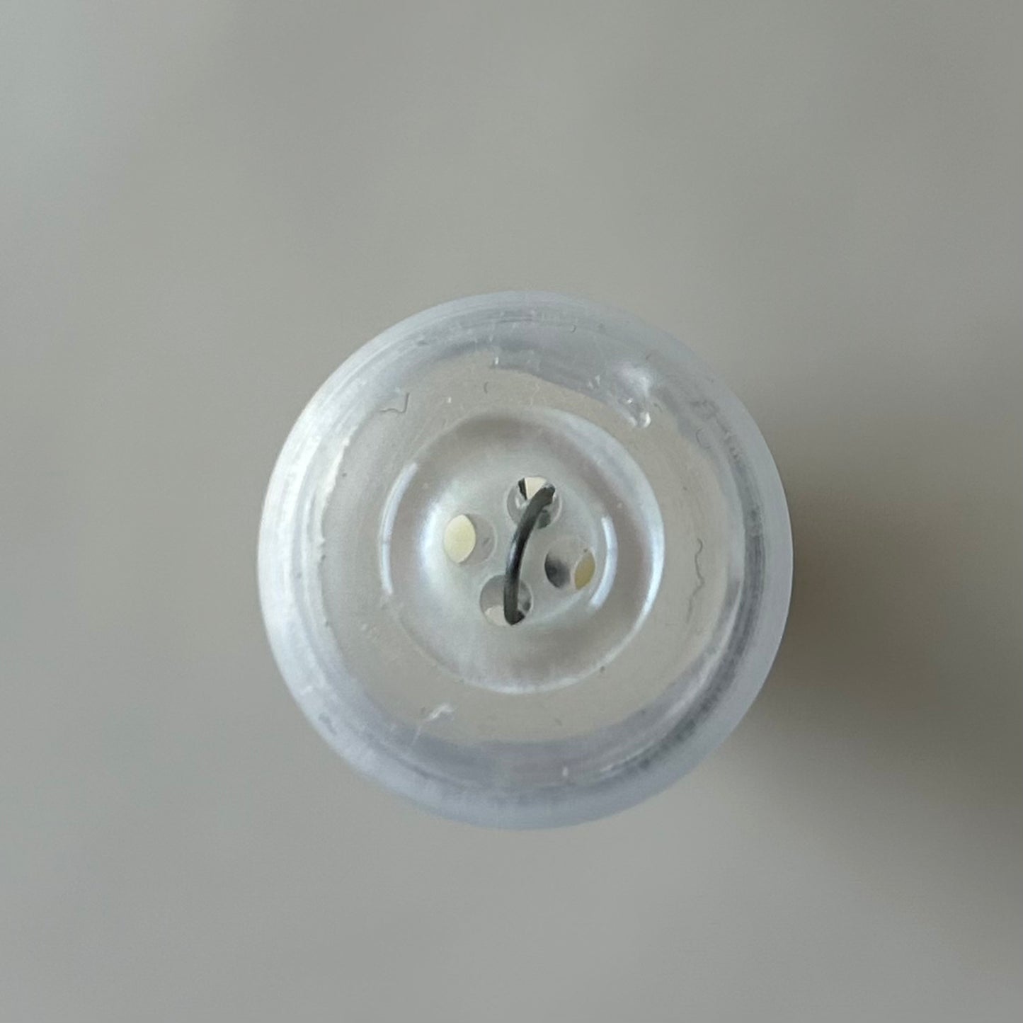 Buttons: Cream Shiny (Shell Like) Button 11.5mm