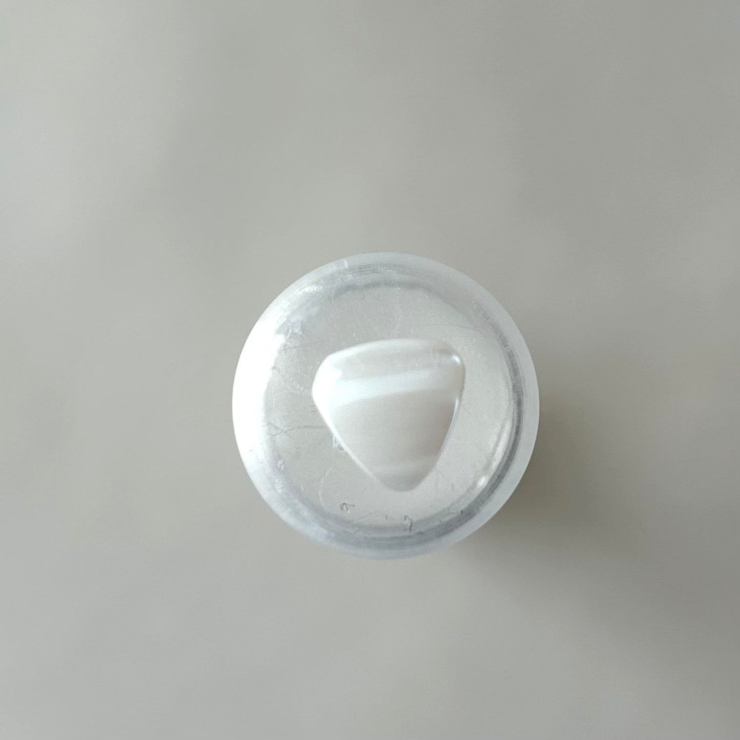 Buttons: White Pearlescent Triangular Shank Button 9mm