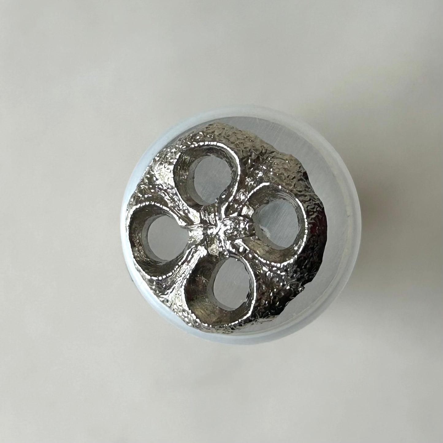 Buttons: Decorative Silver Shank Button 25mm
