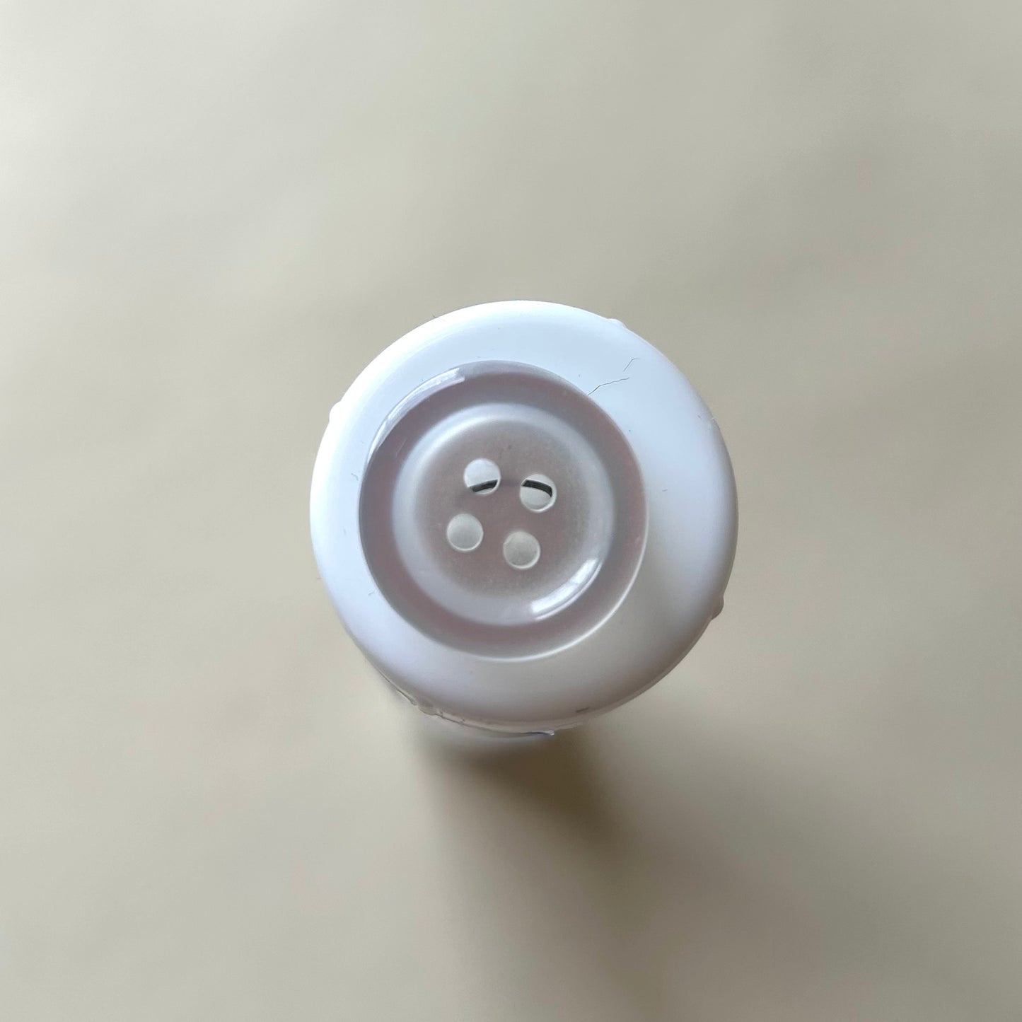 Buttons: White Pearly 4-Hole Button 19mm