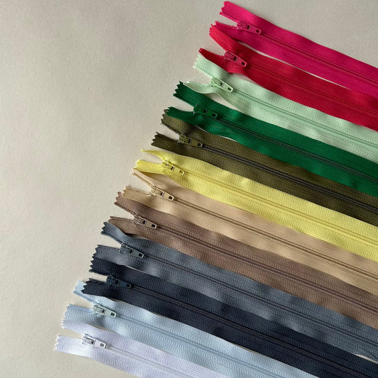 Dress Zip: (10 inch)
