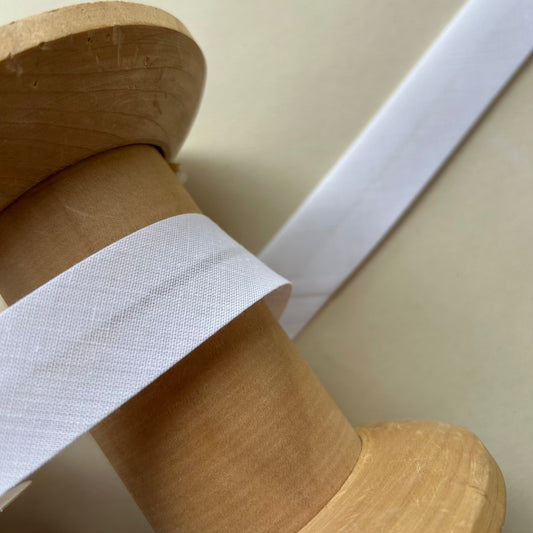 White (2) Poly Cotton Bias Binding
