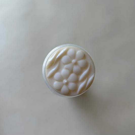 Buttons: Cream Flower Button 28mm