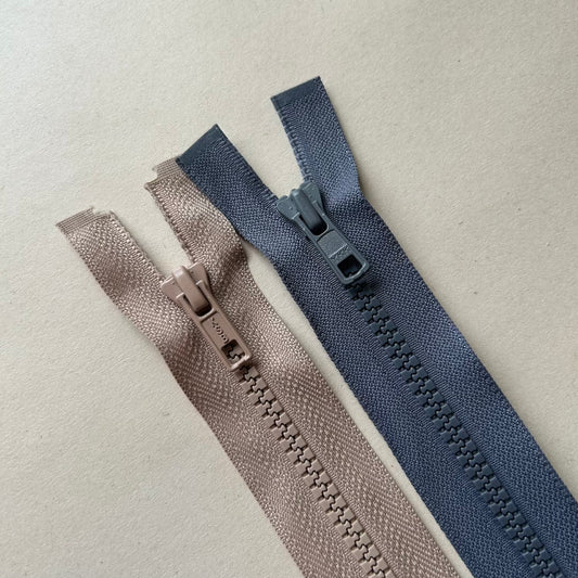 Open Ended Chunky Zip: 12in