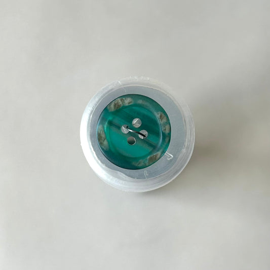 Buttons:  Green and Gold Button with 4-Holes 18mm