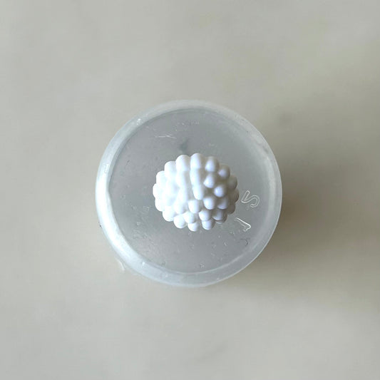 Buttons: White Bobble Design Shank Button 11.5mm