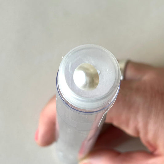Buttons: Pearl like Shank Button 10mm