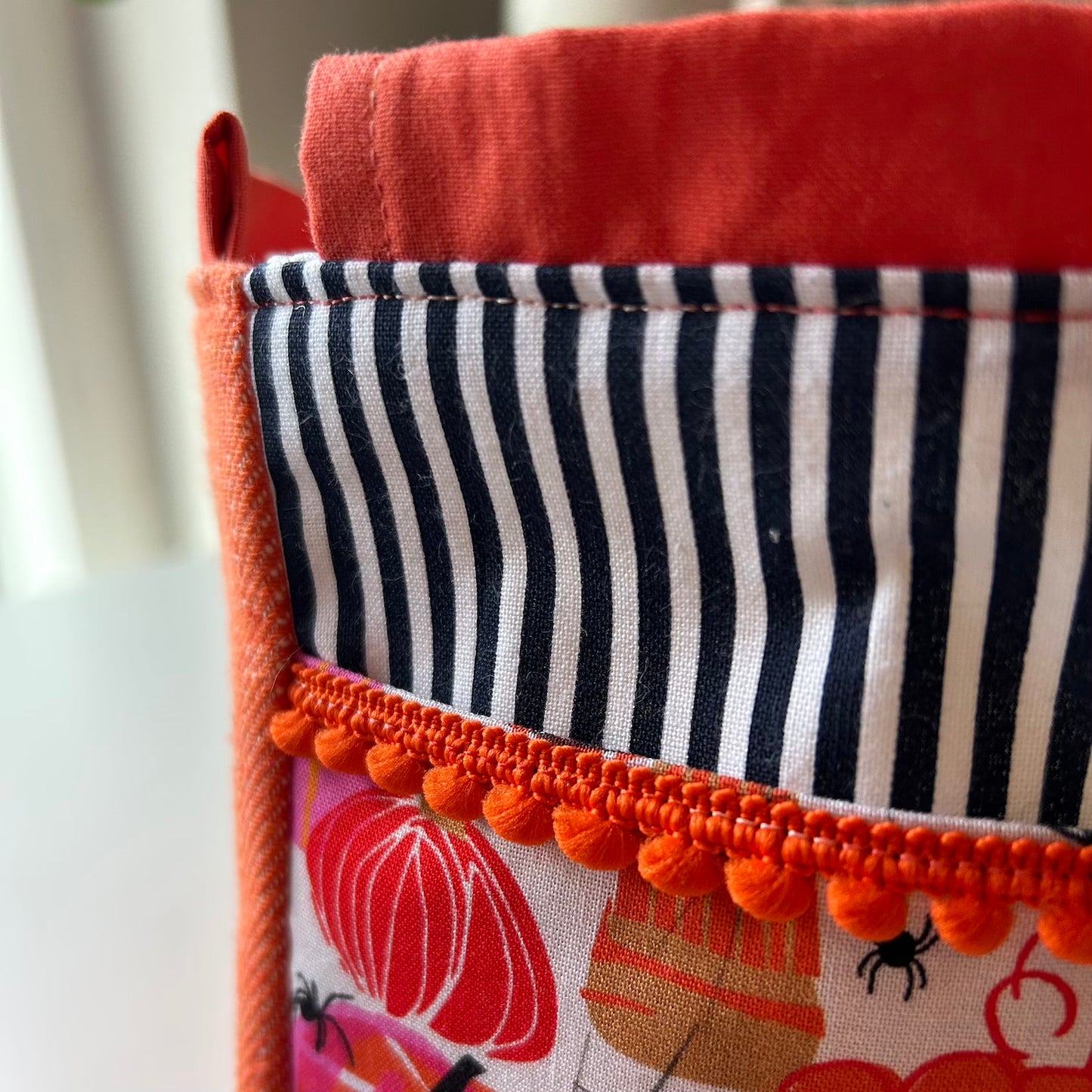 6mm Pom Pom Trim Assorted Colours