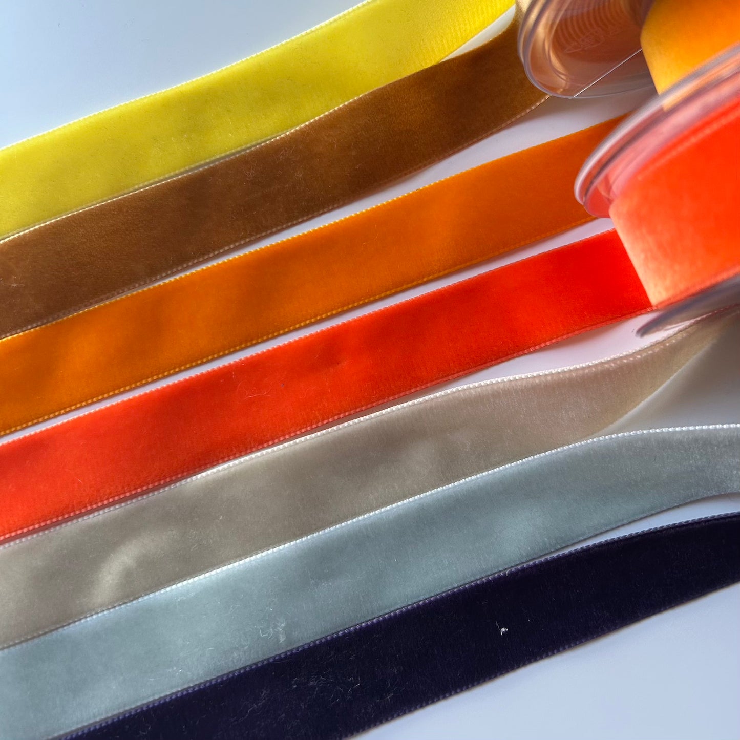 Berisford Ribbon : Luxurious Velvet Ribbon 22mm