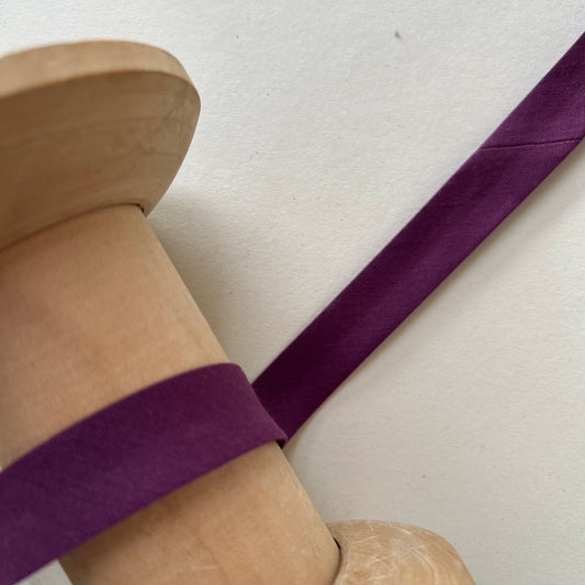 Plum (69) Poly Cotton Bias Binding