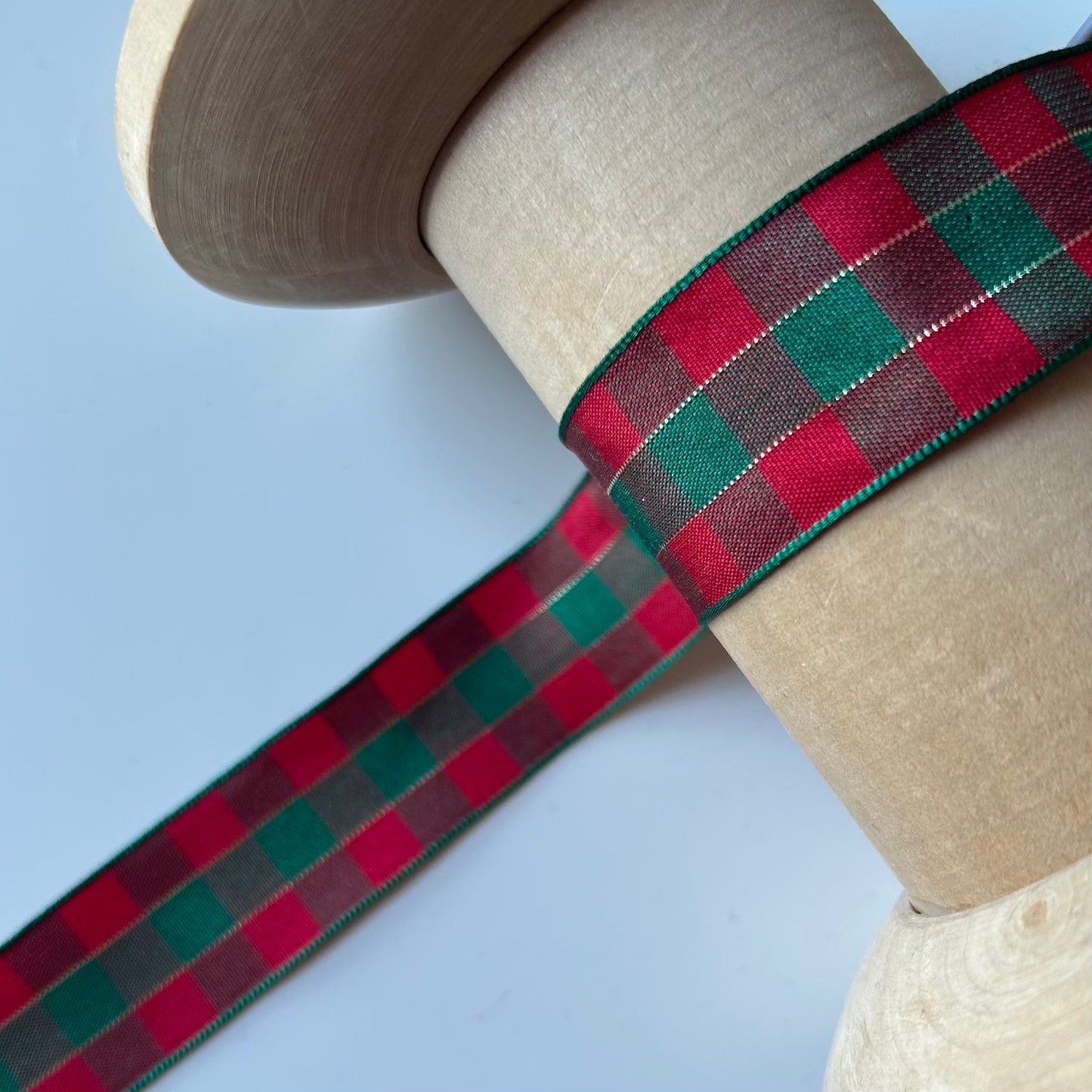 Berisford Ribbon: Merriment Ribbon 25mm